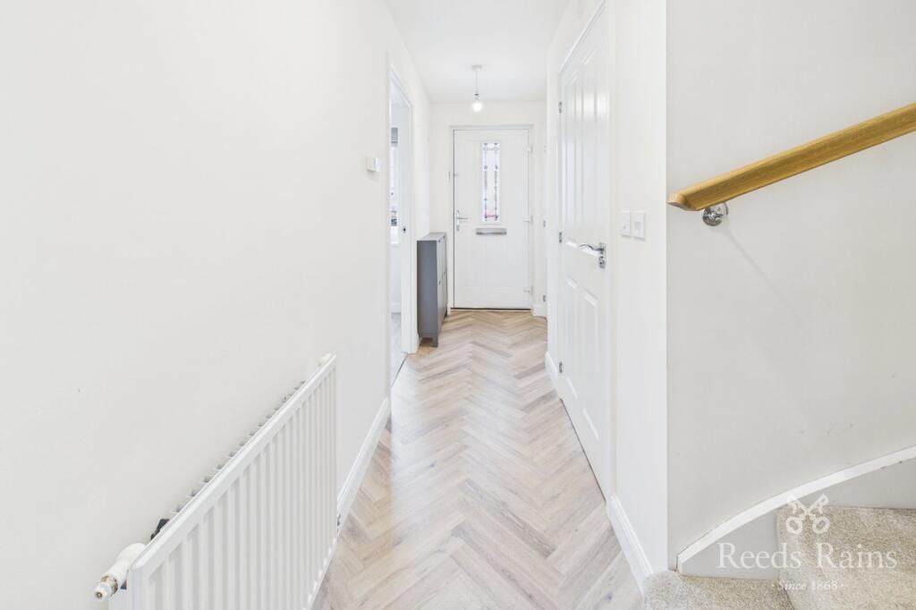 4, Wilshaw Place, Macclesfield, Cheshire, SK11 photo 2