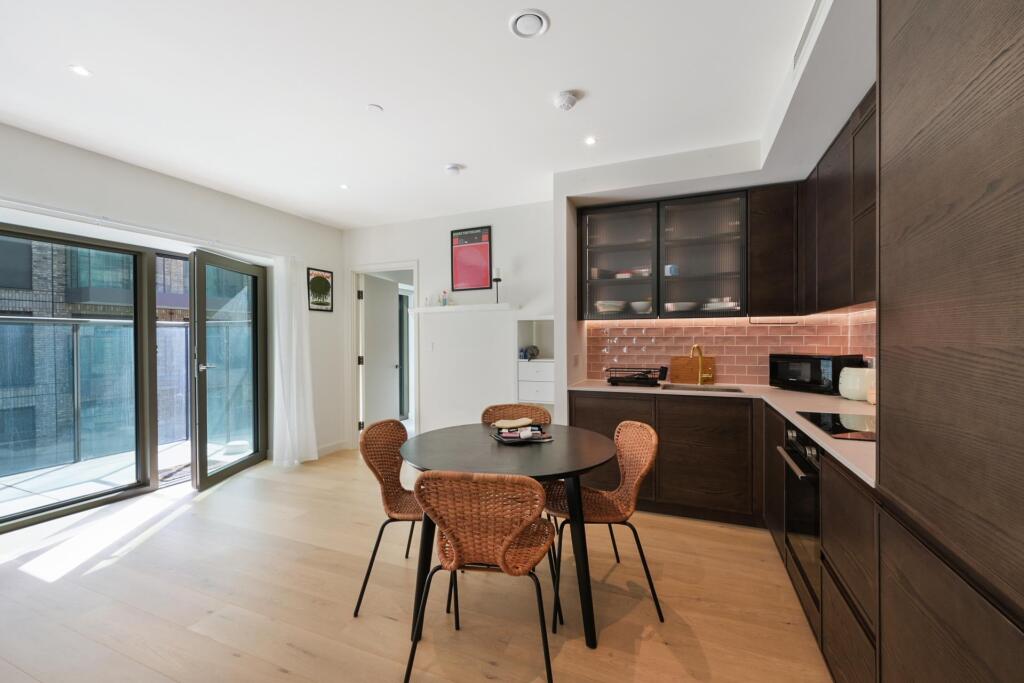 Apartment in London - View 5