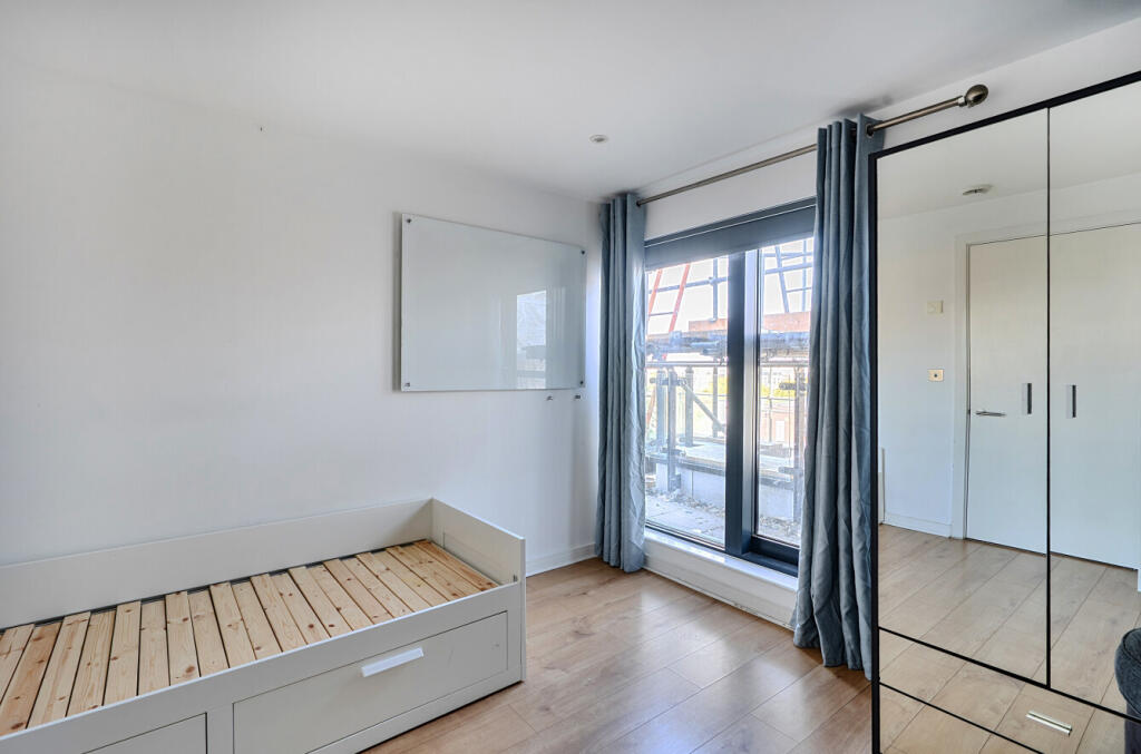 Apartment in Southampton - More