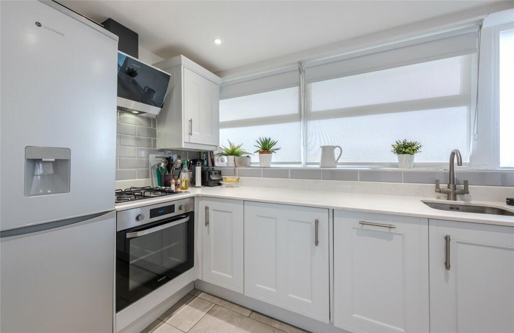 Apartment in London - View 2