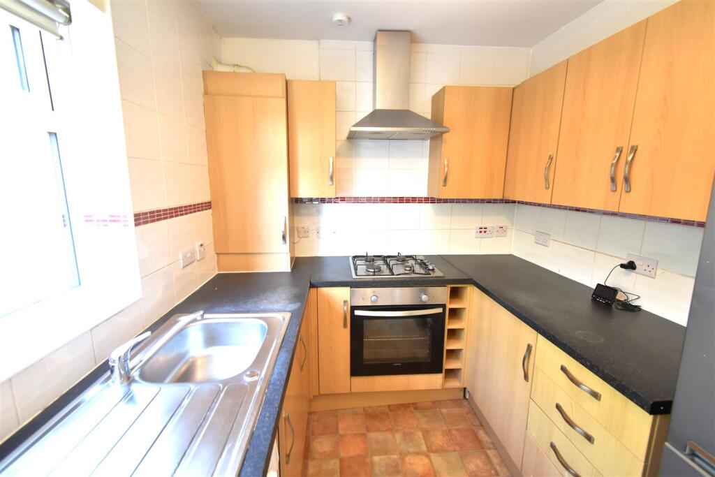 House in Slough - View 4
