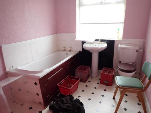 BATHROOM ONE
