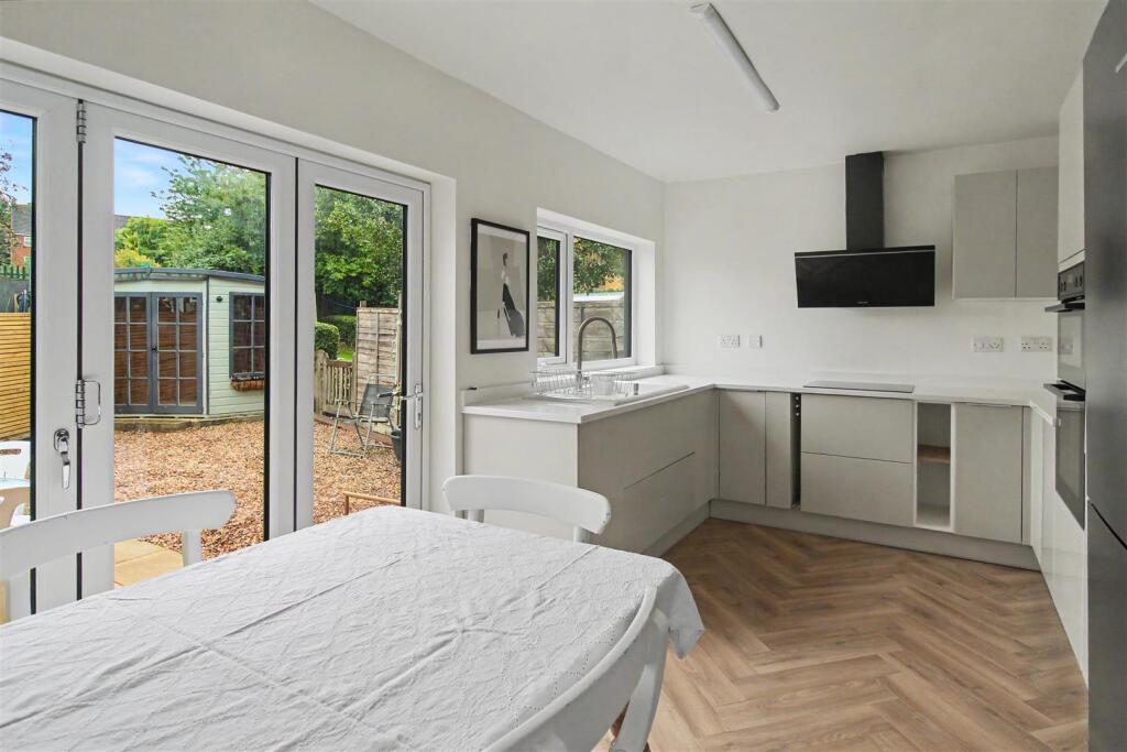 House in Nottingham - View 4
