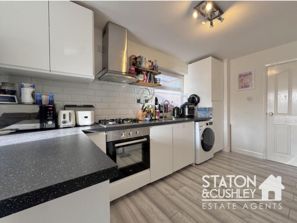 Birchwood Drive, Sutton-In-Ashfield, NG17 - View 4