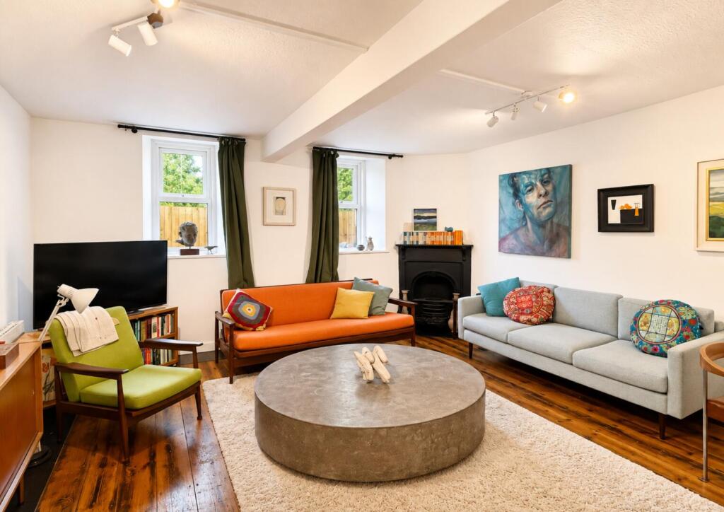 Apartment in Bath, Frome - View 3