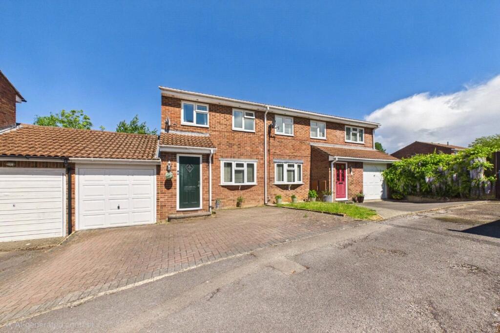 Main image of property: Ellington Drive, Basingstoke, Hampshire, RG22