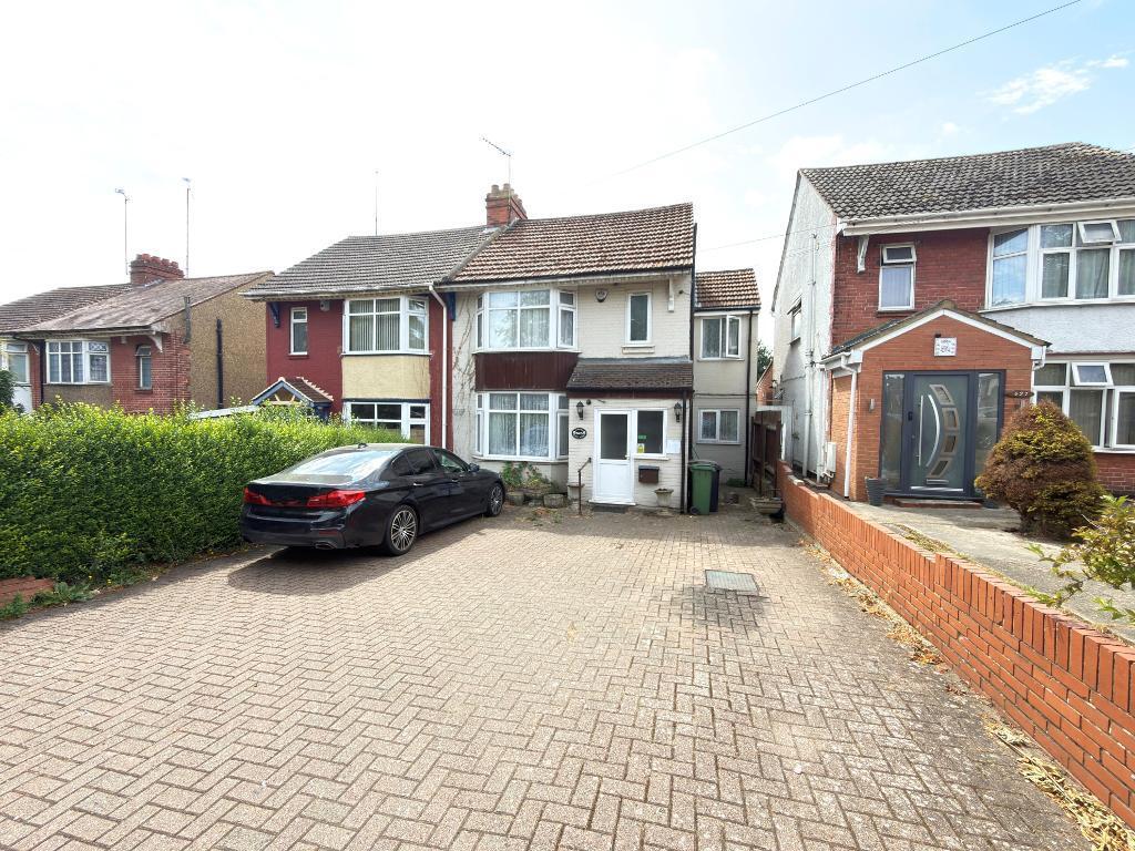 Main image of property: Dunstable Road, Luton, Bedfordshire, LU4 8QN