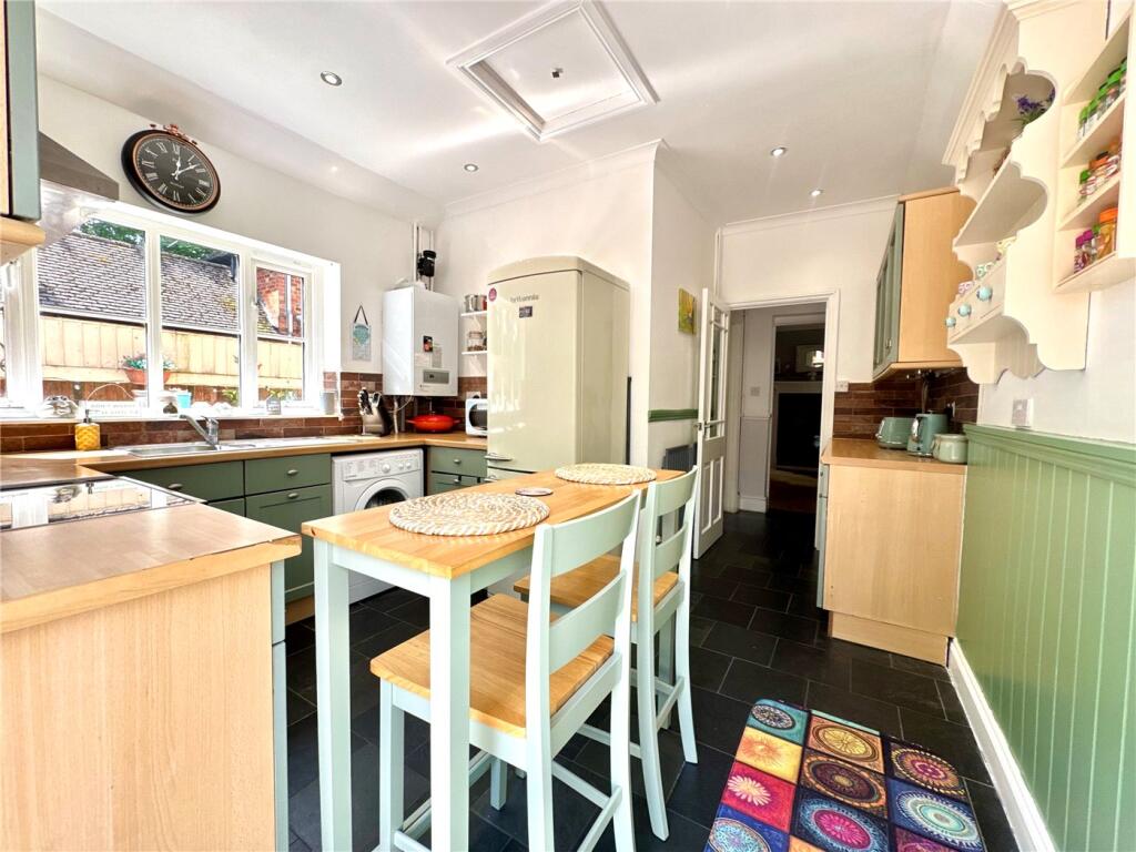 Apartment in Salisbury - View 5