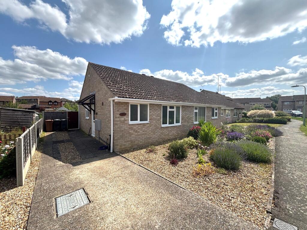2-bed semi-detached on Anderson Close, Needham Market, IP6, £220,000