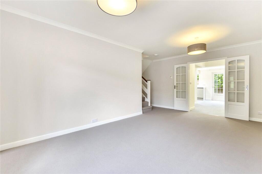House in Elmbridge, Cobham - View 5
