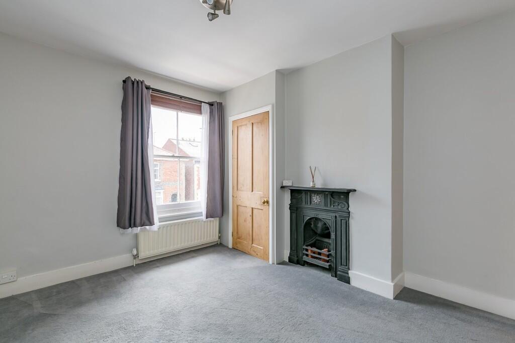House in Guildford, Surrey - More