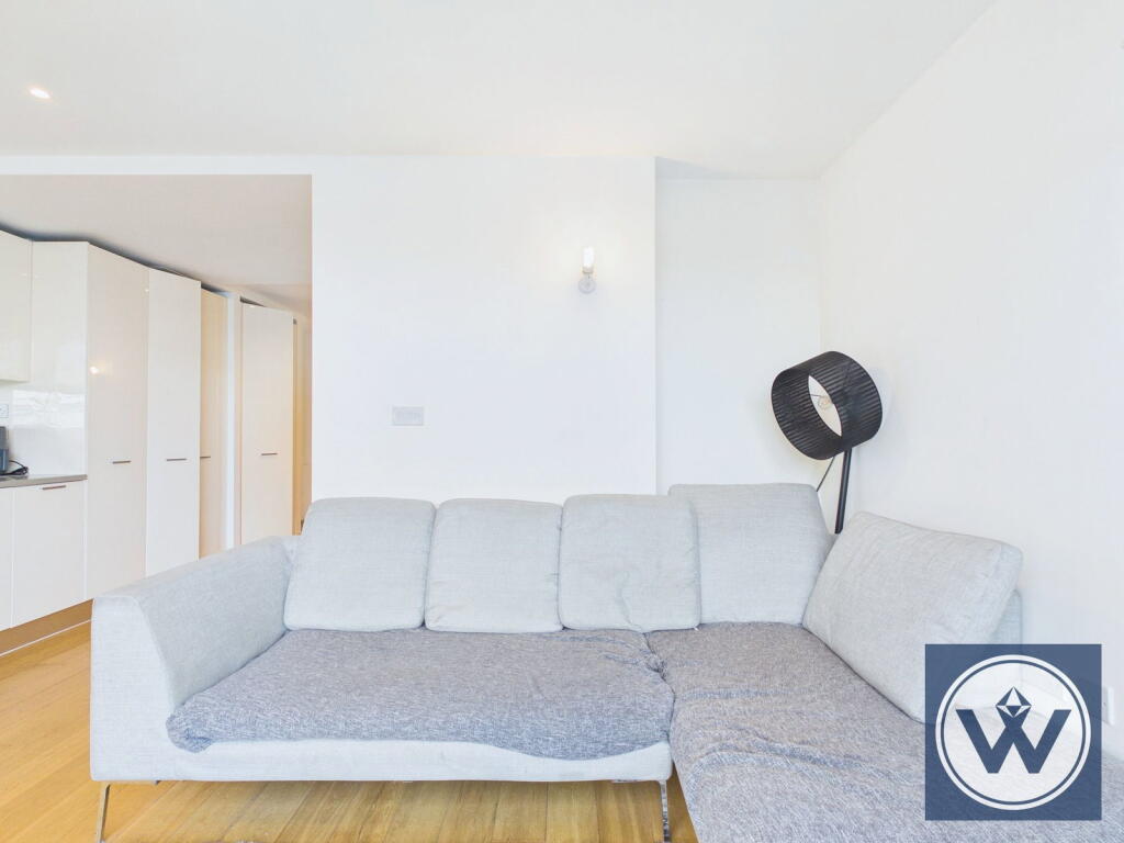 Apartment in Southall - View 5