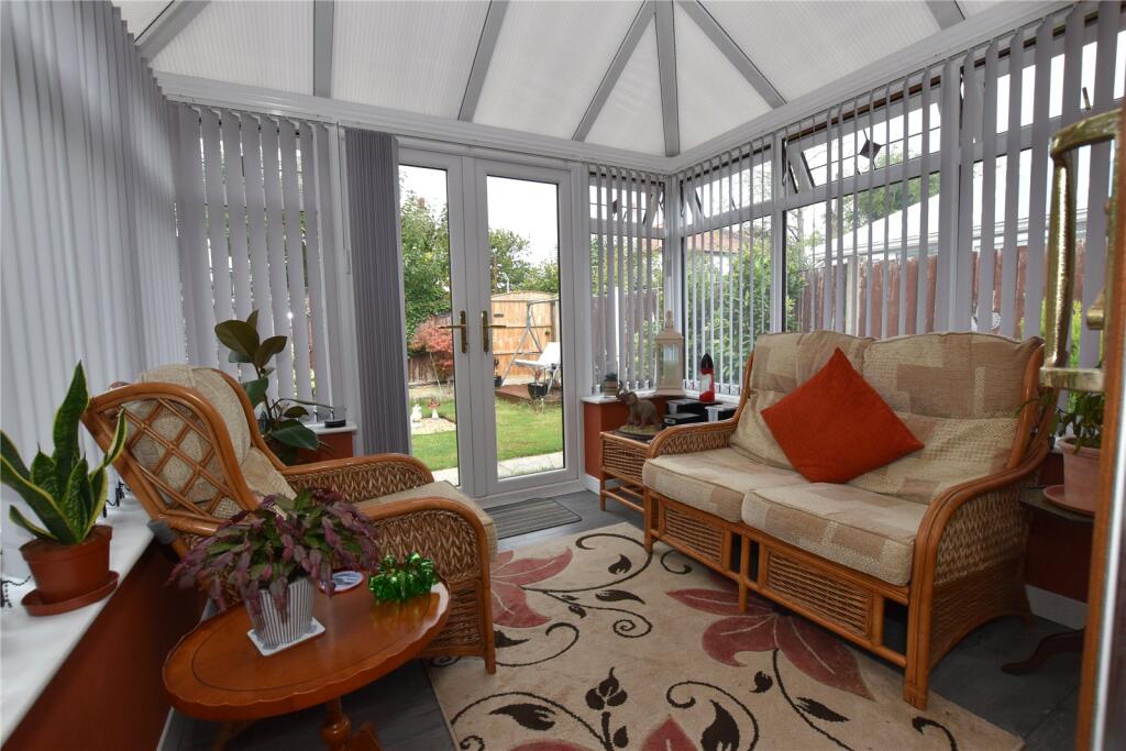 House in Wirral, Liverpool City Region - View 5