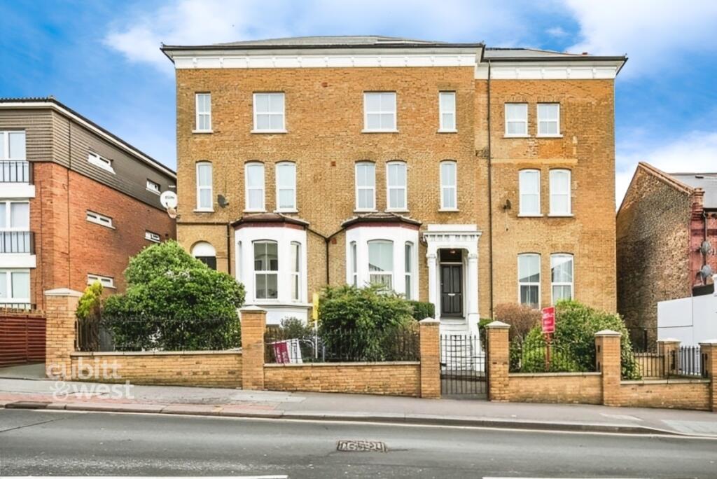 Main image of property: Portland Road, London SE25