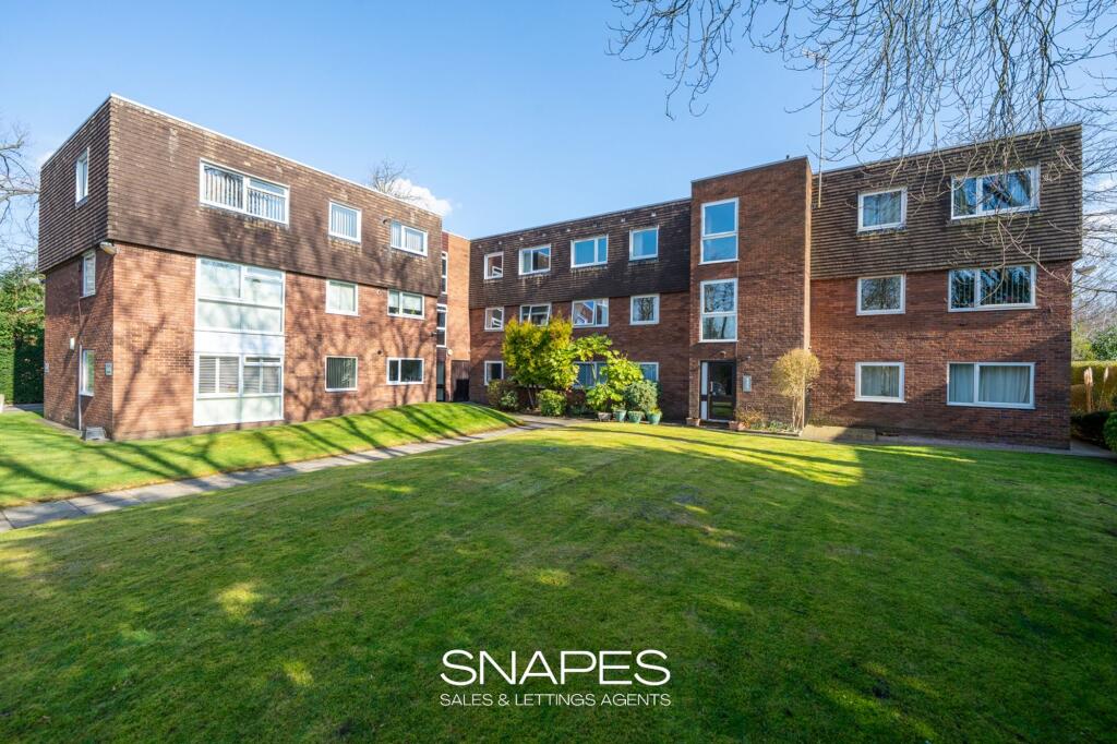 Apartment in Stockport - View 3