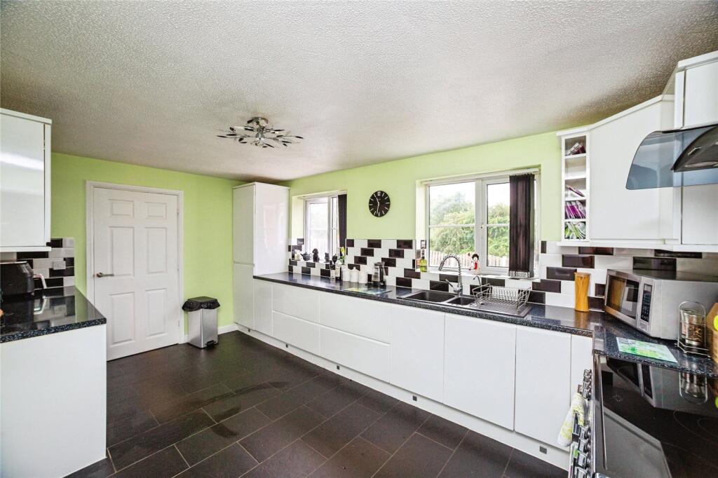 Dearne Road, Bolton-upon-Dearne, Rotherham, South Yorkshire, S63 - View 6