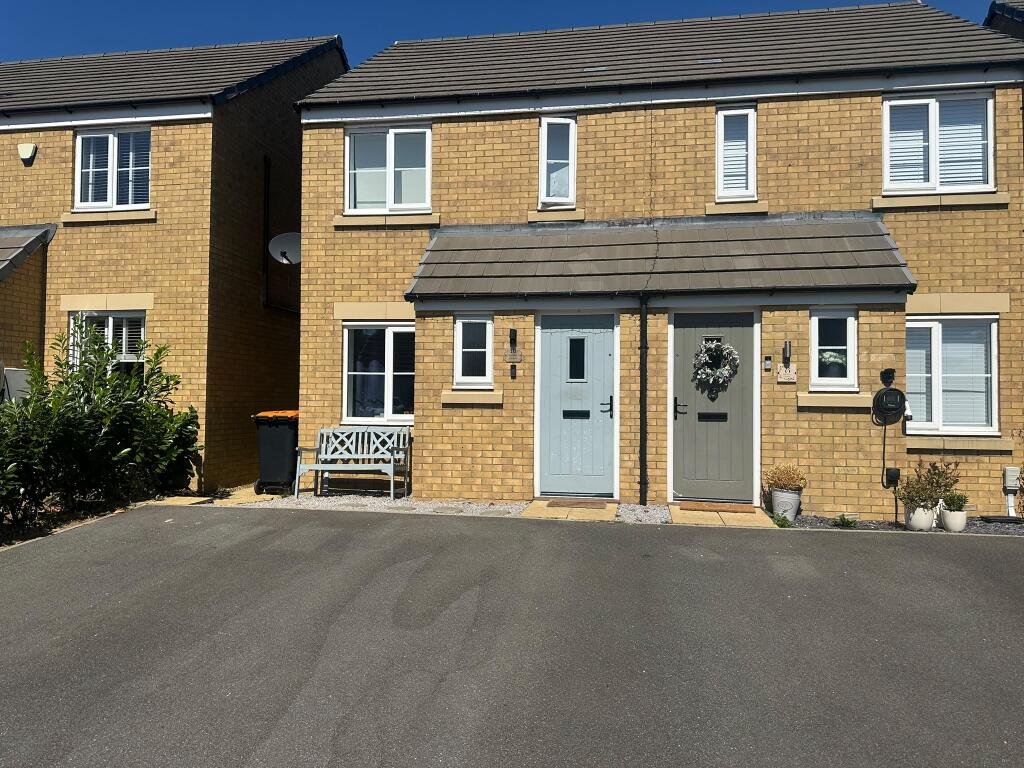 Main image of property: Messor Gardens, Leighton Buzzard, Bedfordshire