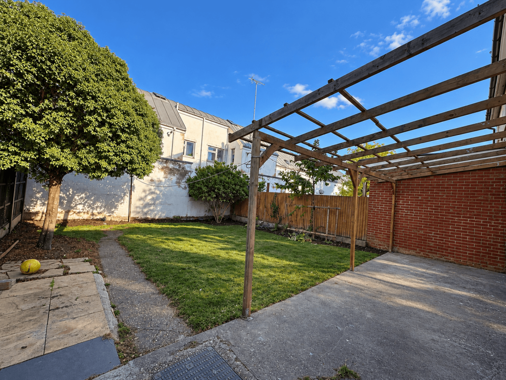 Property photo 11