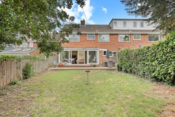 House in Epping Forest, Ongar - View 2