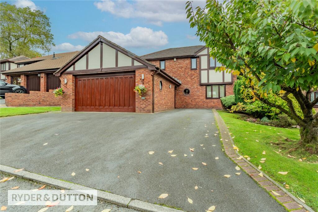 4-bed detached on Sautridge Close, Slattocks, Middleton, Manchester, M24, £550,000