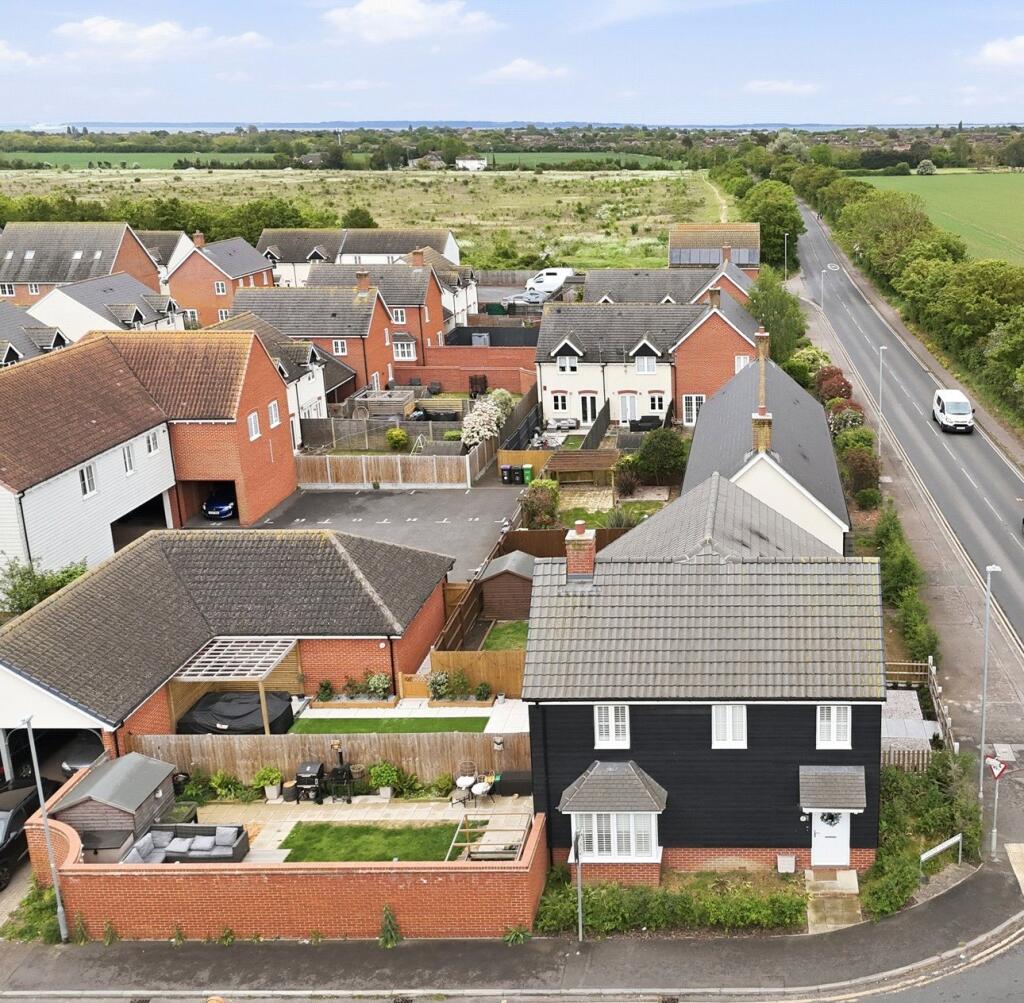 Sandy Crescent, Great Wakering, Essex, SS3 photo 4