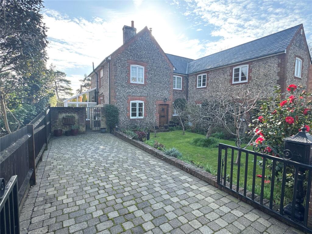 Main image of property: Tor Close, Fareham, Hampshire, PO16