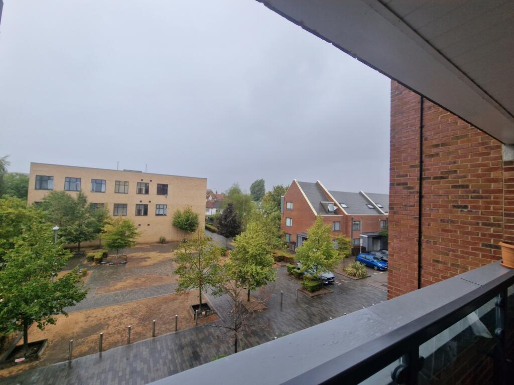 Apartment in Harrow - View 5