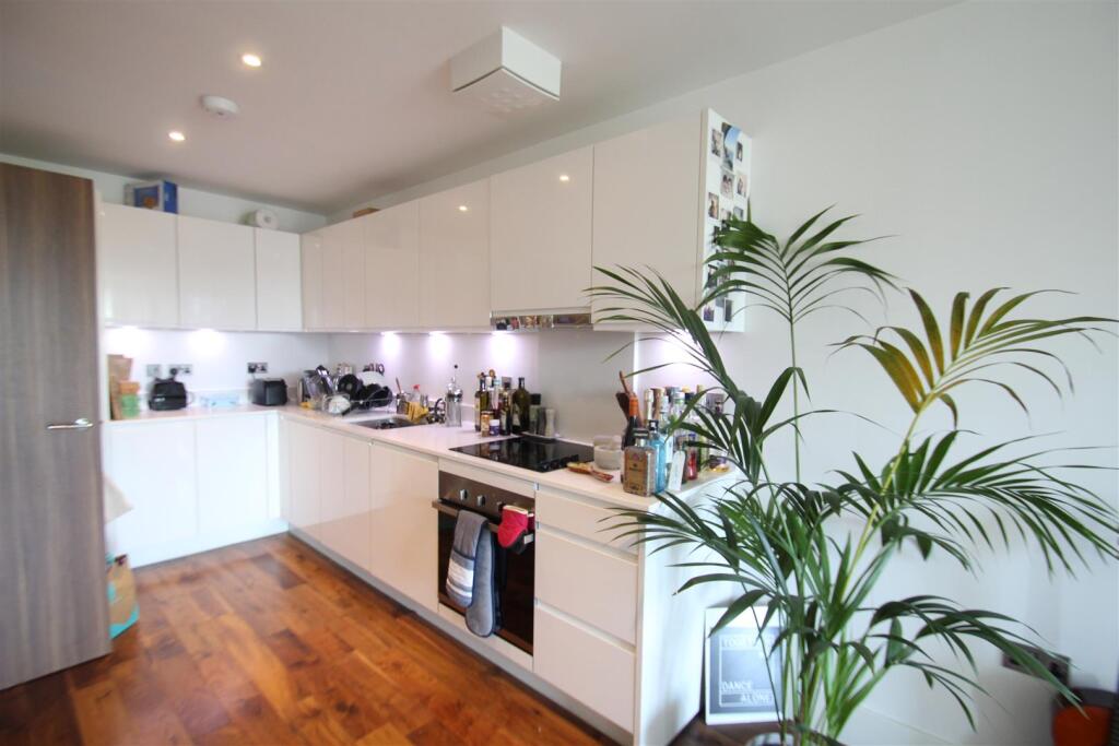 Apartment in London, De Beauvoir Town, Haggerston - View 2