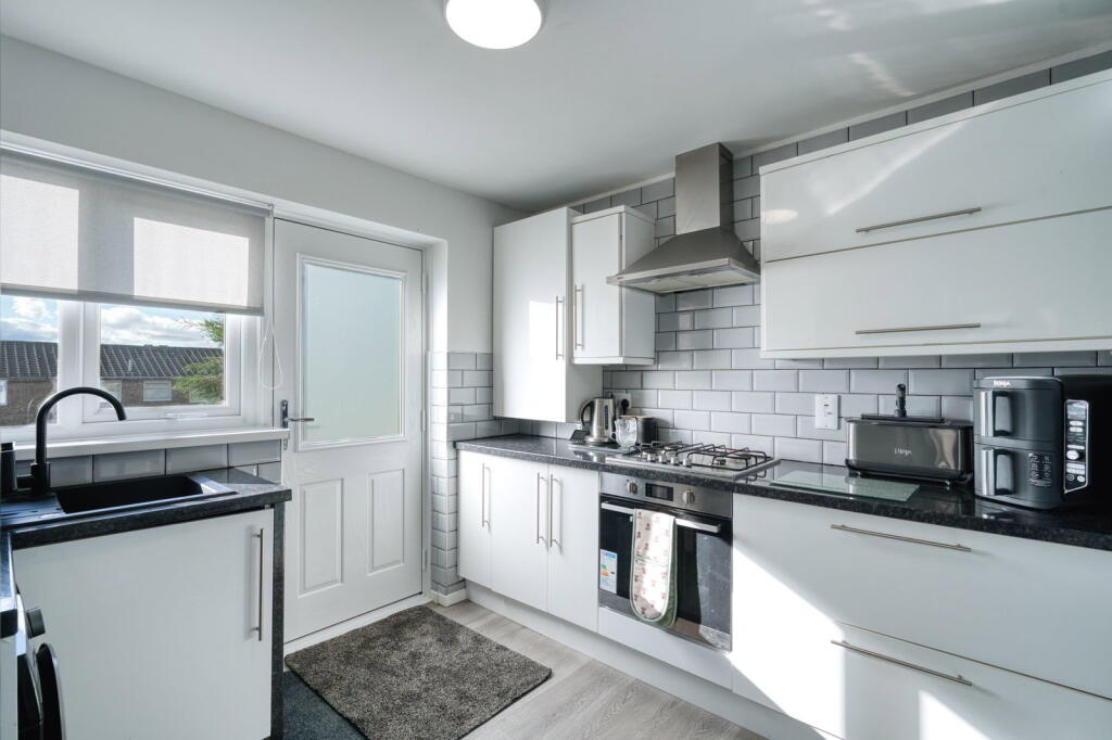 Main image of property: Leasyde Walk, Whickham, Newcastle Upon Tyne, NE16 5UF