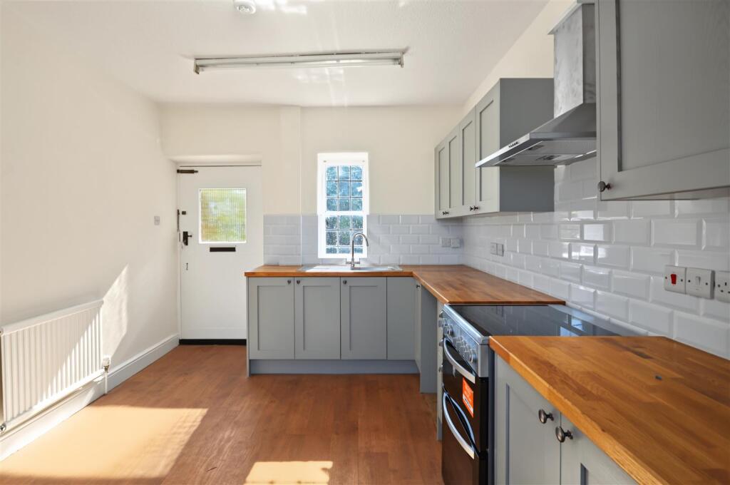 House in Northampton - View 5