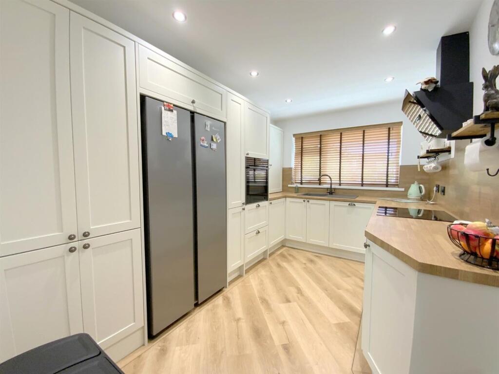 Clarkson Drive, Stallingborough photo 3