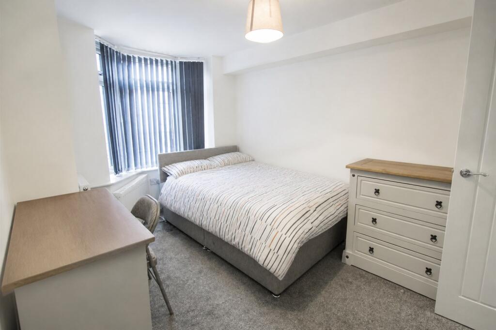 House in Birmingham, West Midlands - View 4