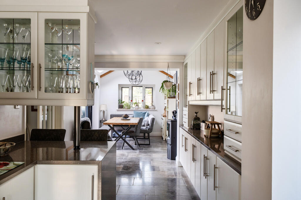 House in Bristol, Downend, Downend and Bromley Heath - View 3