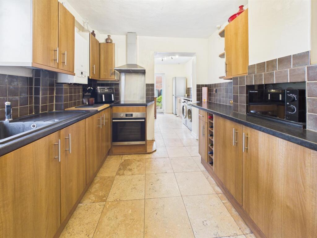Appletree Gardens, Whitley Bay photo 4
