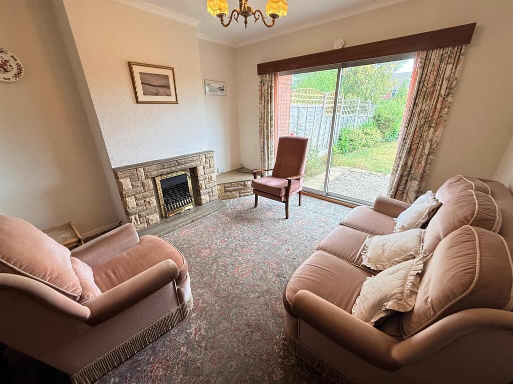 House in Dudley, West Midlands - View 4