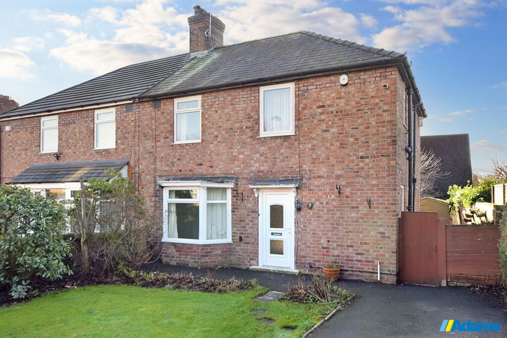 3-bed semi-detached on Sycamore Avenue, Widnes, £200,000
