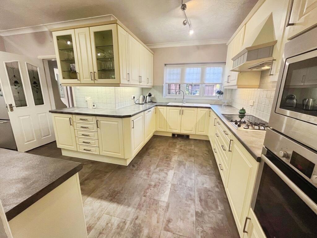 House in Guildford - View 5