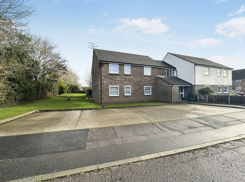 2-bed flat on Holt Drive, Colchester, CO2 , £195,000