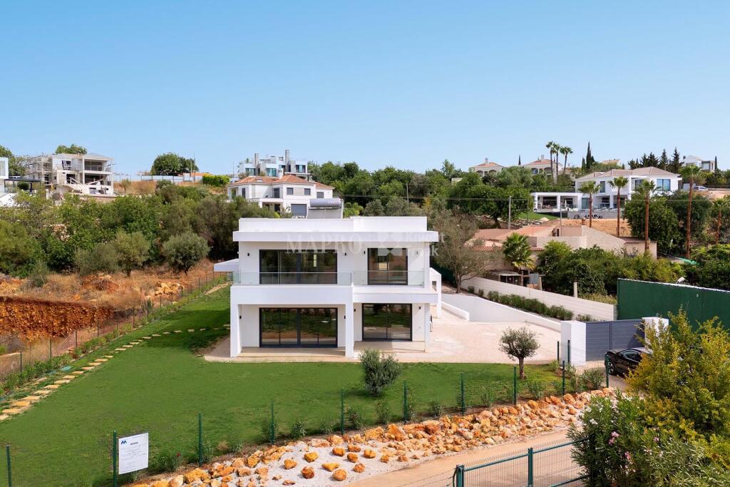 Main image of property: Algarve, Almancil