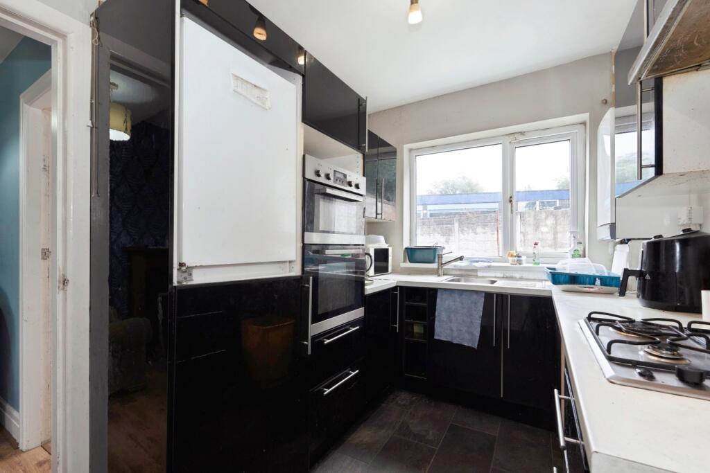 House in Blackburn, Cherry Tree, Mill Hill - View 5
