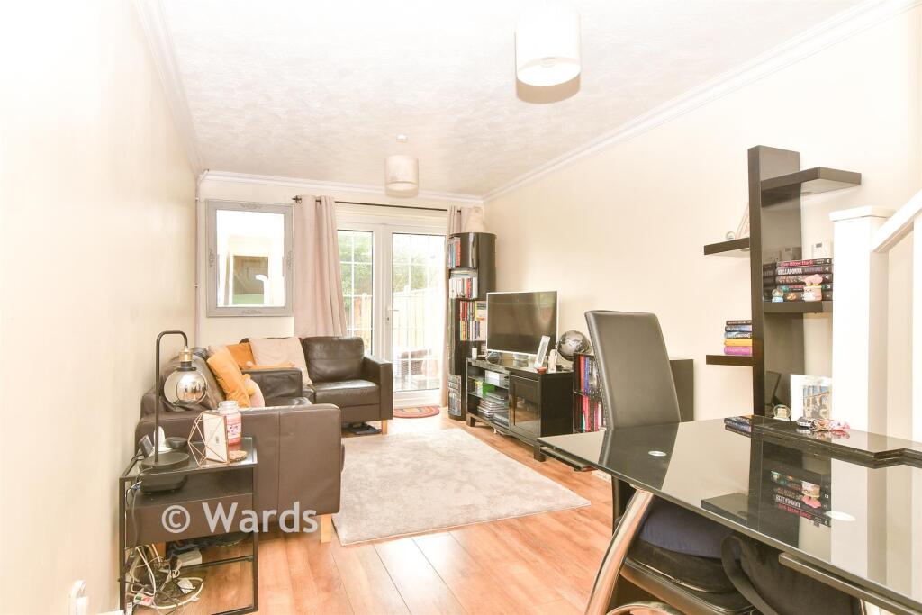 House in Chatham, Wayfield - View 3