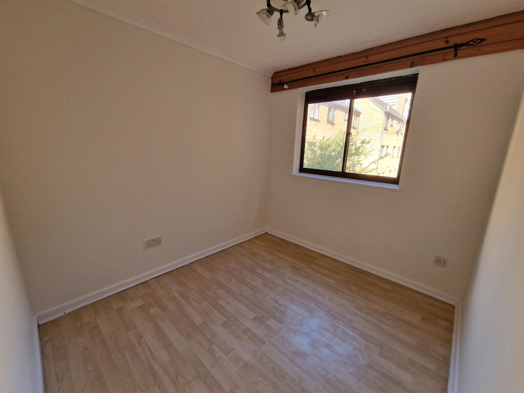 Apartment in Yeovil, Somerset - More