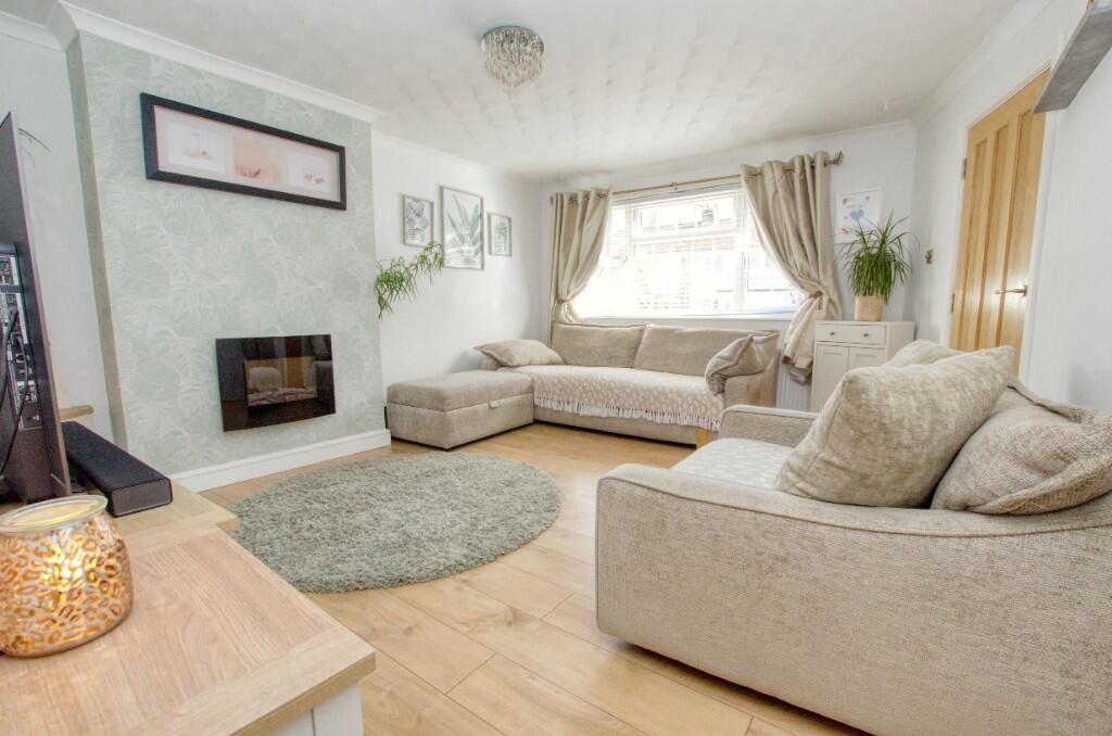 Tenterton Avenue, Southampton, Hampshire, SO19 photo 2