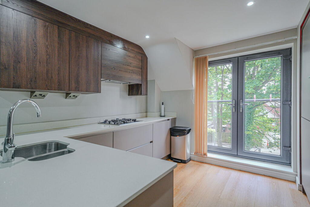 Additional image 5 of Stratford Road, Shirley, Solihull, B90 3BL