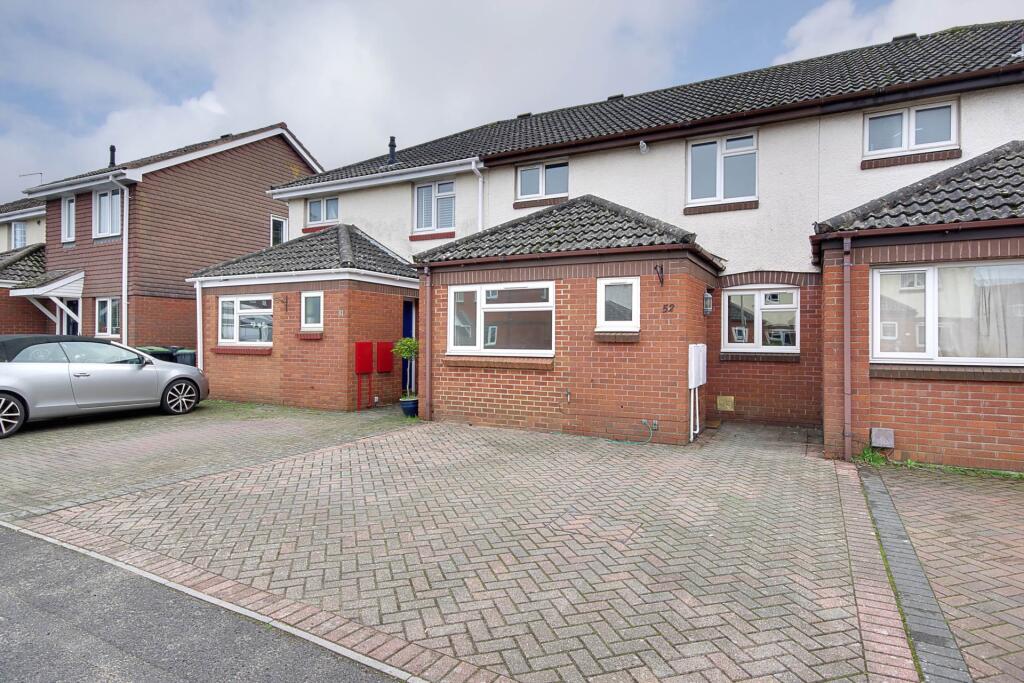 Main image of property: Christchurch/Purewell * Family Home*