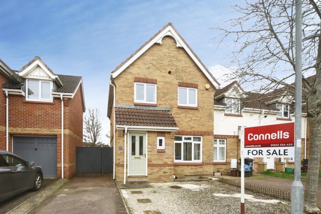 Main image of property: Eaton Crescent, Taunton