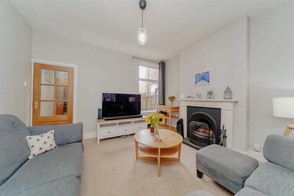 House in Birmingham, Druids Heath - More