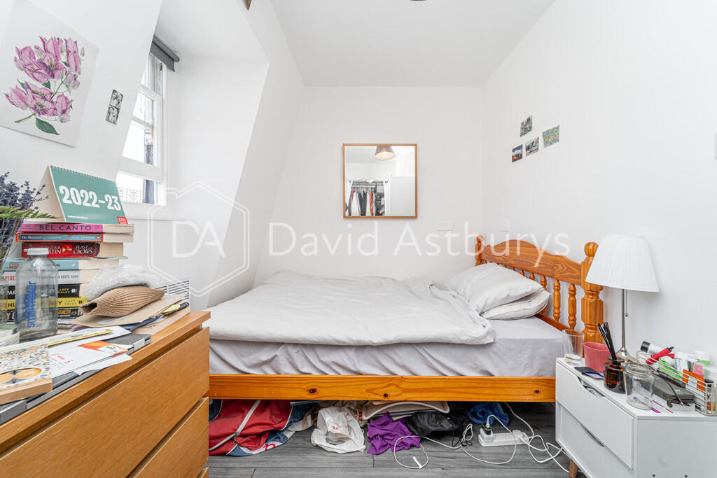 Apartment in London - View 3