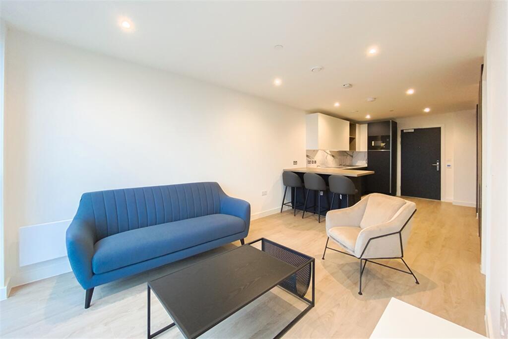 Apartment in Manchester, City Centre - View 3