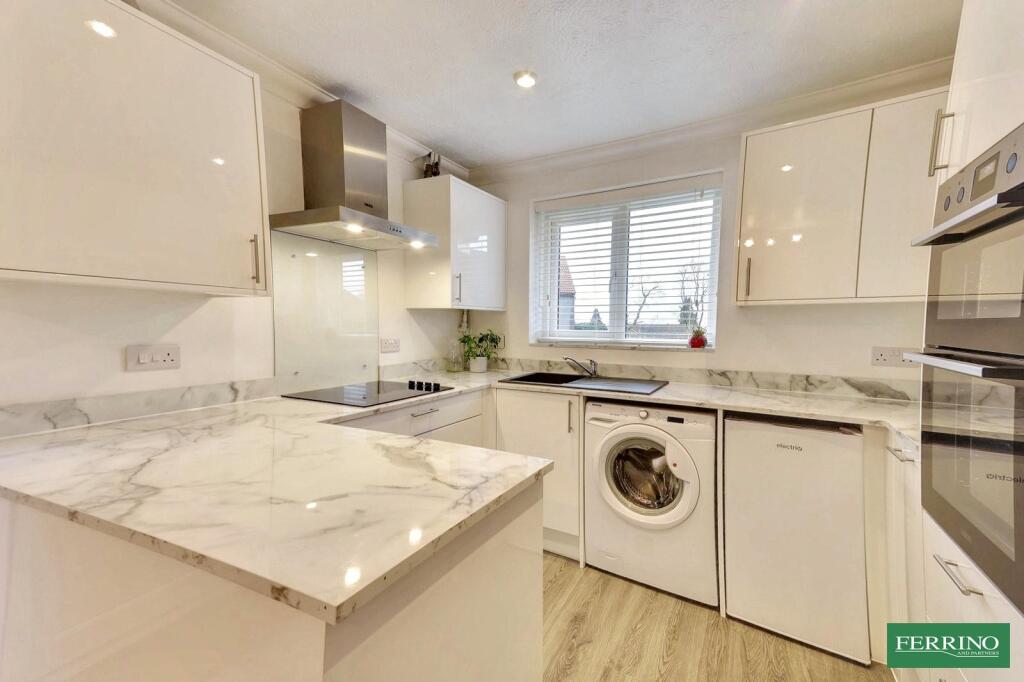 The Post Paddocks, Woolaston, Lydney, Gloucestershire. GL15 6NJ photo 4